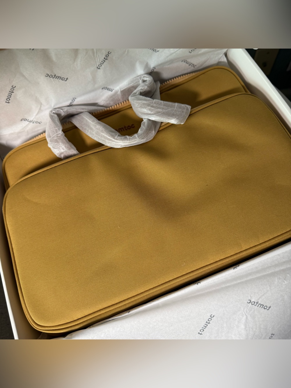 Tomtoc Mustard Yellow Laptop Briefcase - Slim Protective Unisex Bag - Picture 3 of 12